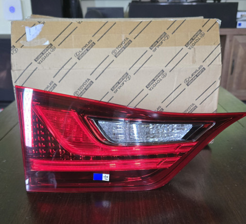 lexus-gs250-gs350-tail-light-inner-left-big-0