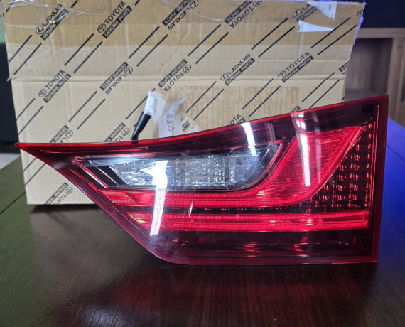 lexus-gs250-gs350-tail-light-inner-right-big-0